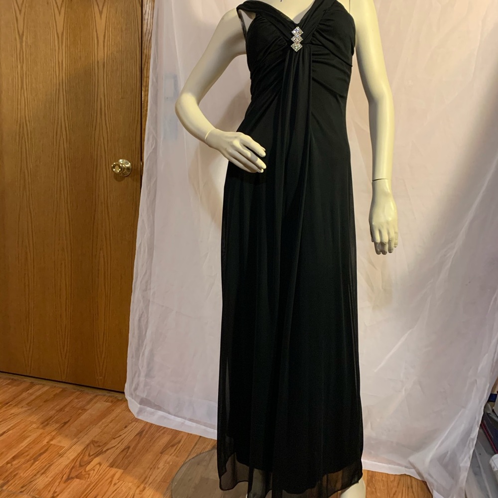 Taboo formal dress